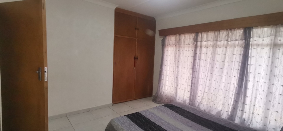 4 Bedroom Property for Sale in Roosheuwel North West